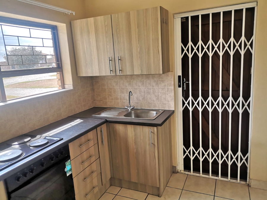 2 Bedroom Property for Sale in Campher Park Eastern Cape
